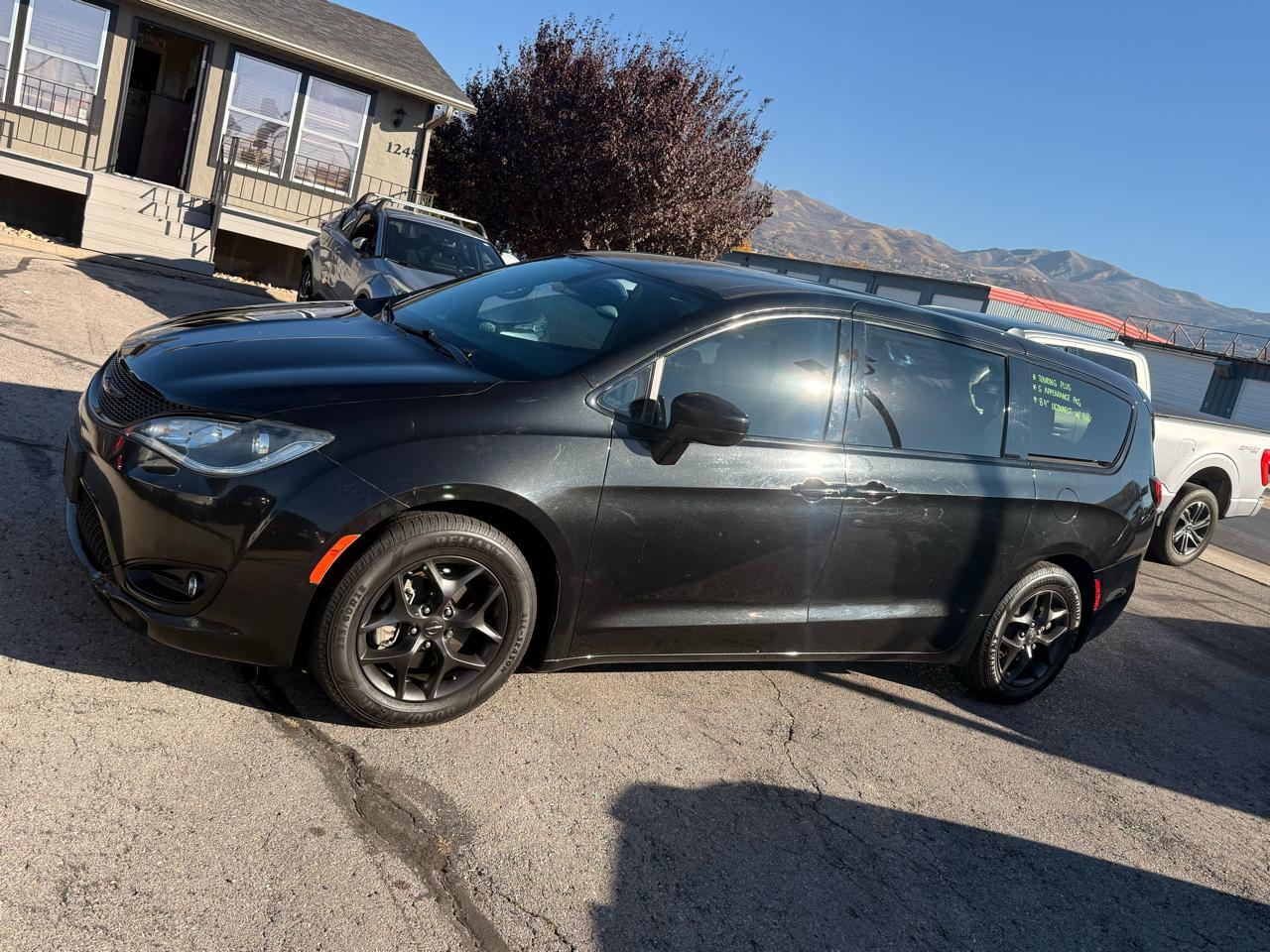 Chrysler Pacifica  2018