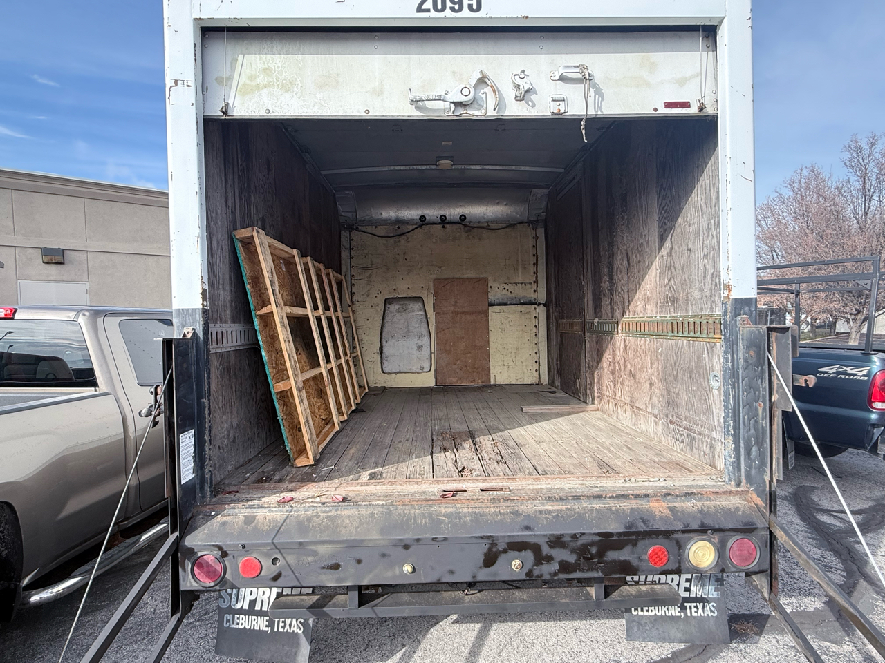 Ford Econoline Commercial Cutaway 138" WB SRW 1996