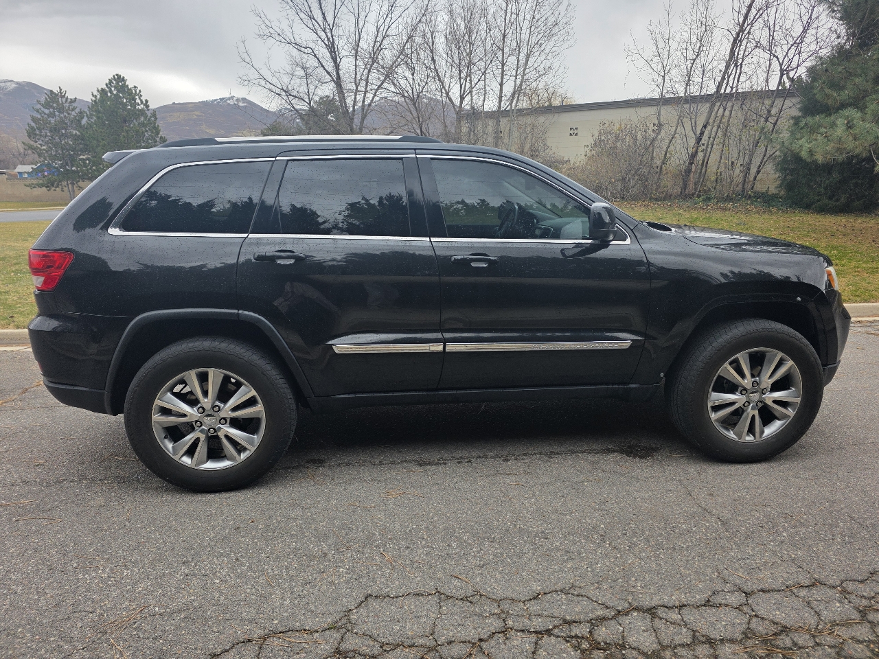 Jeep Grand Cherokee 4WD 4dr Laredo 2013