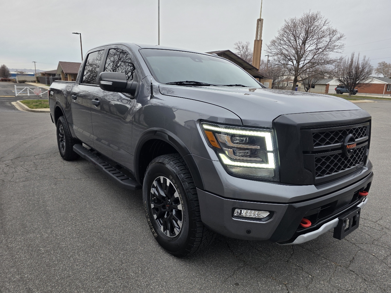 Nissan Titan 4x4 Crew Cab PRO-4X 2021