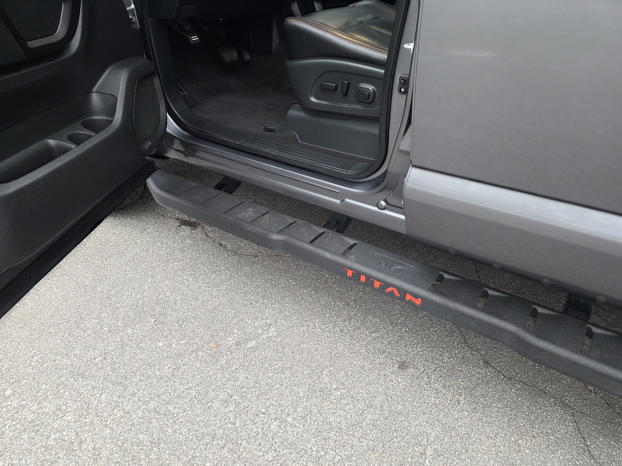 Nissan Titan 4x4 Crew Cab PRO-4X 2021