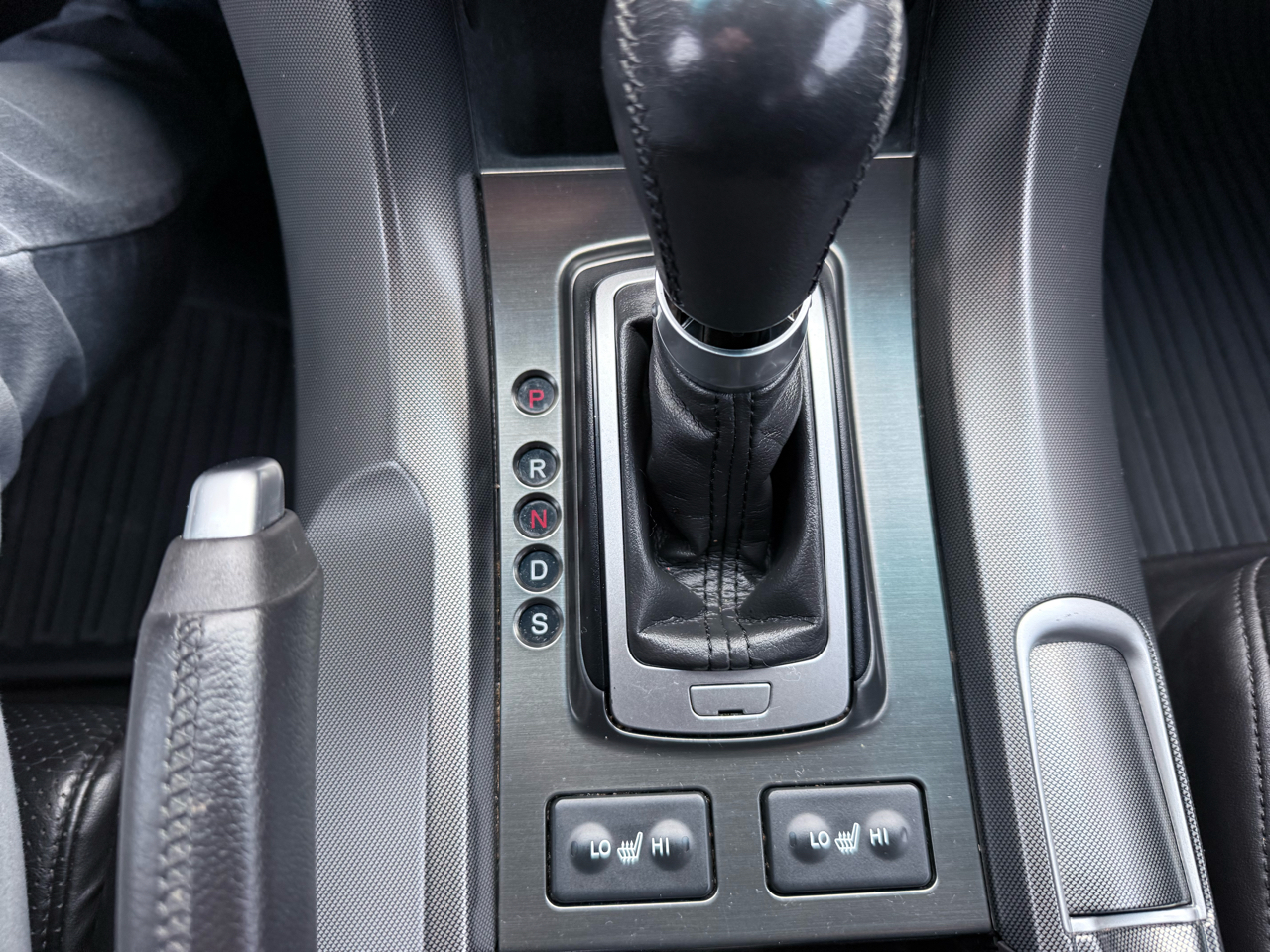 Acura TL 4dr Sdn Auto 2WD Tech 2012