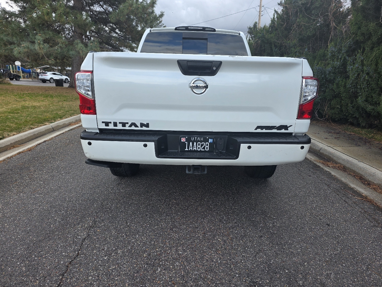 Nissan Titan 4x4 Crew Cab PRO-4X 2017