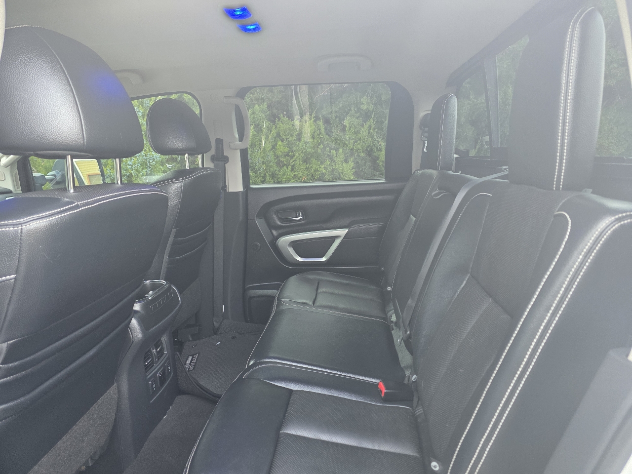 Nissan Titan 4x4 Crew Cab PRO-4X 2017