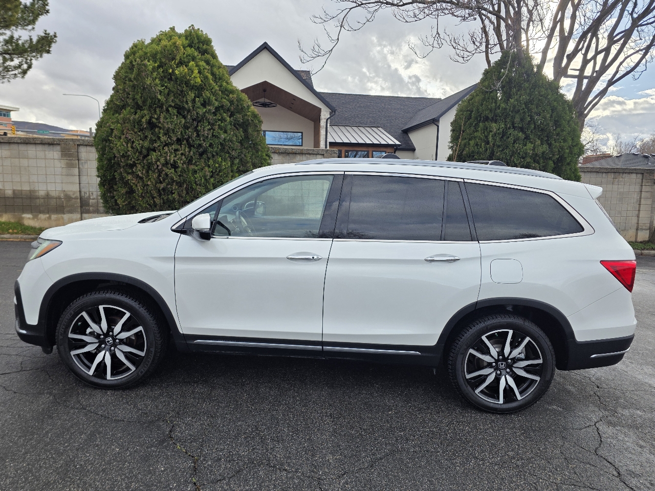 Honda Pilot Elite AWD 2022