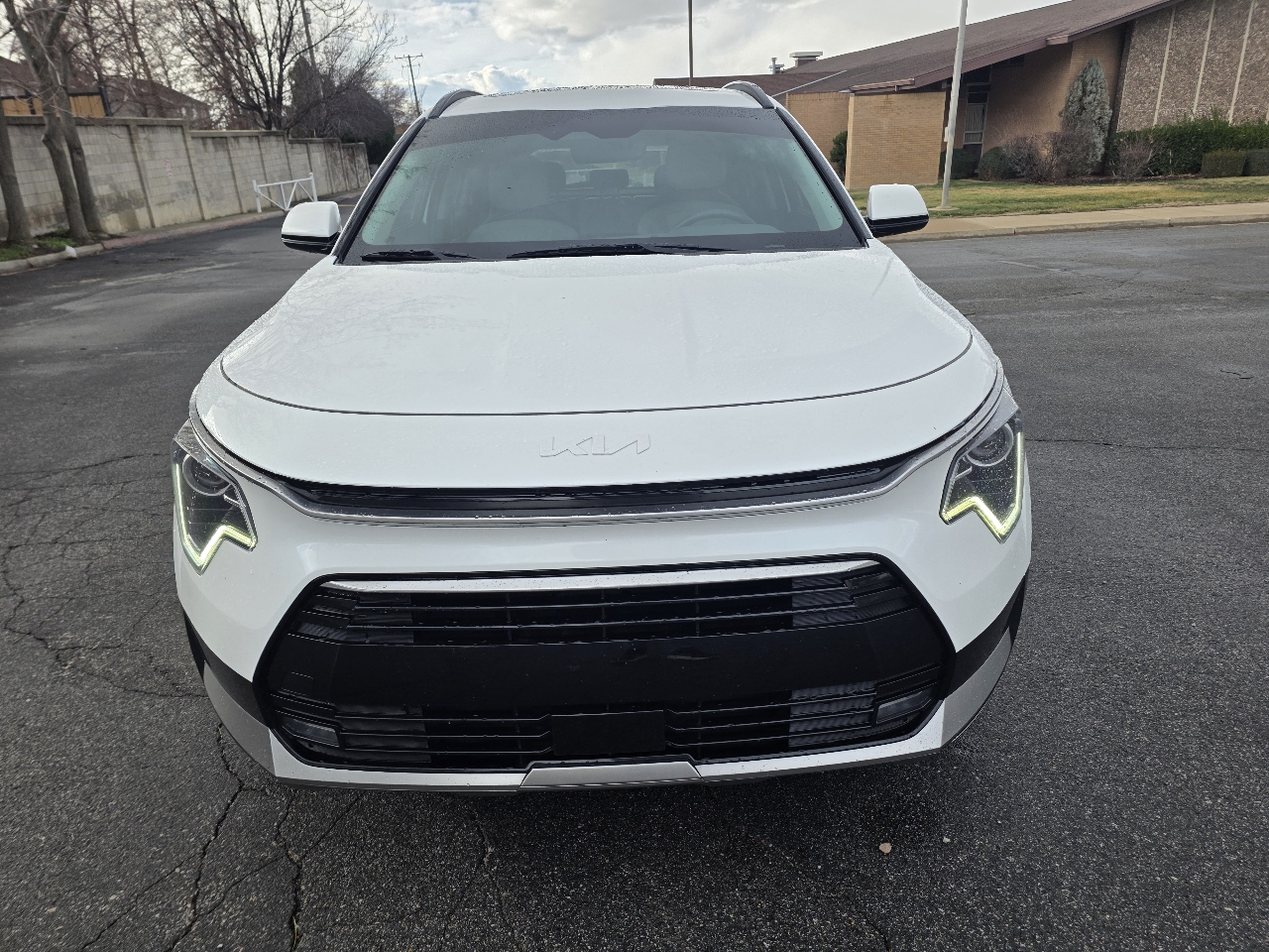 Kia Niro EX Touring FWD 2023