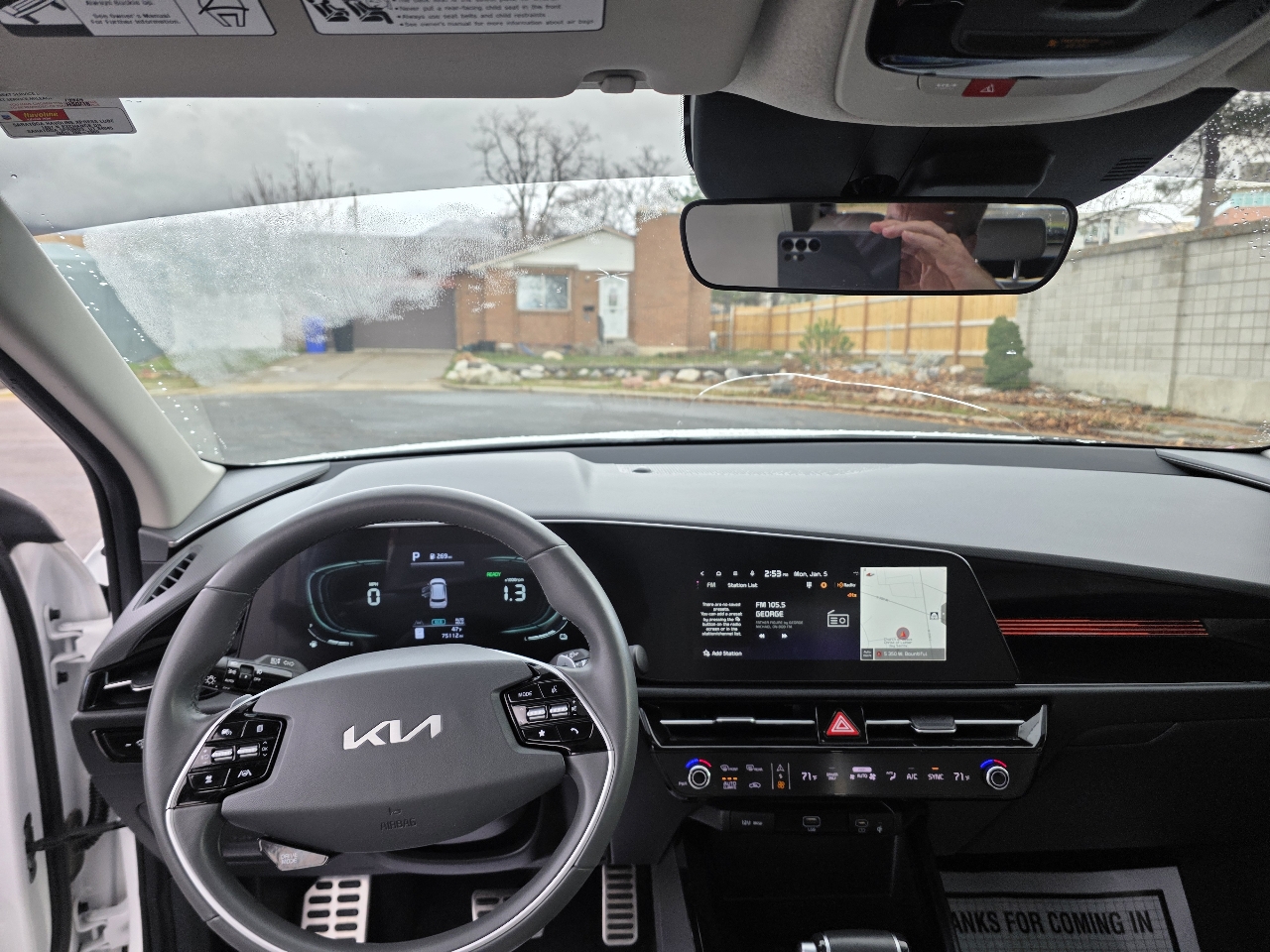 Kia Niro EX Touring FWD 2023