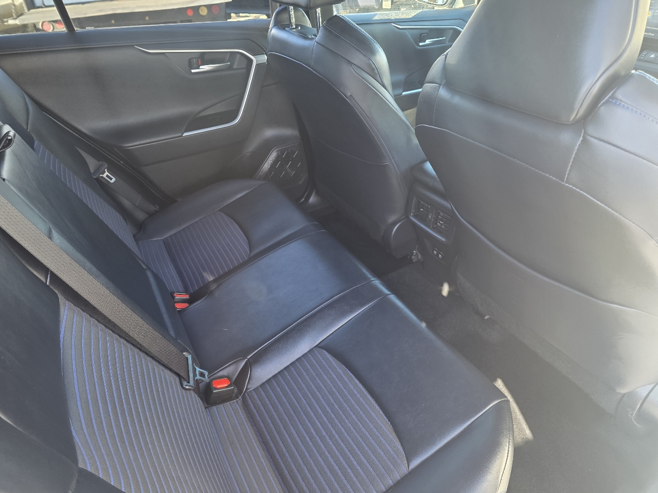 Toyota RAV4 Hybrid XSE AWD (Natl) 2020