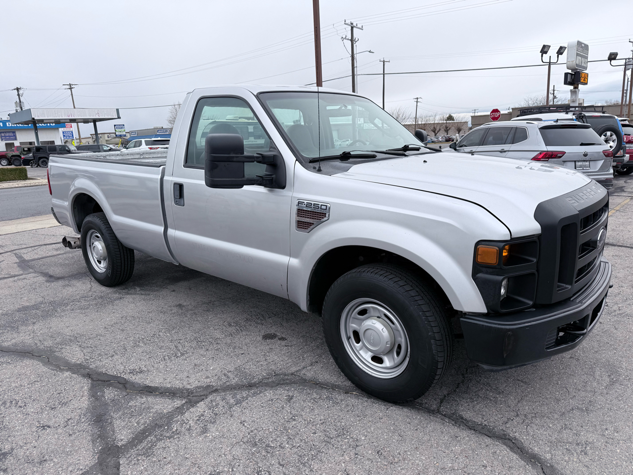 Ford Super Duty F-250 SRW 2WD Reg Cab 137" XLT 2010