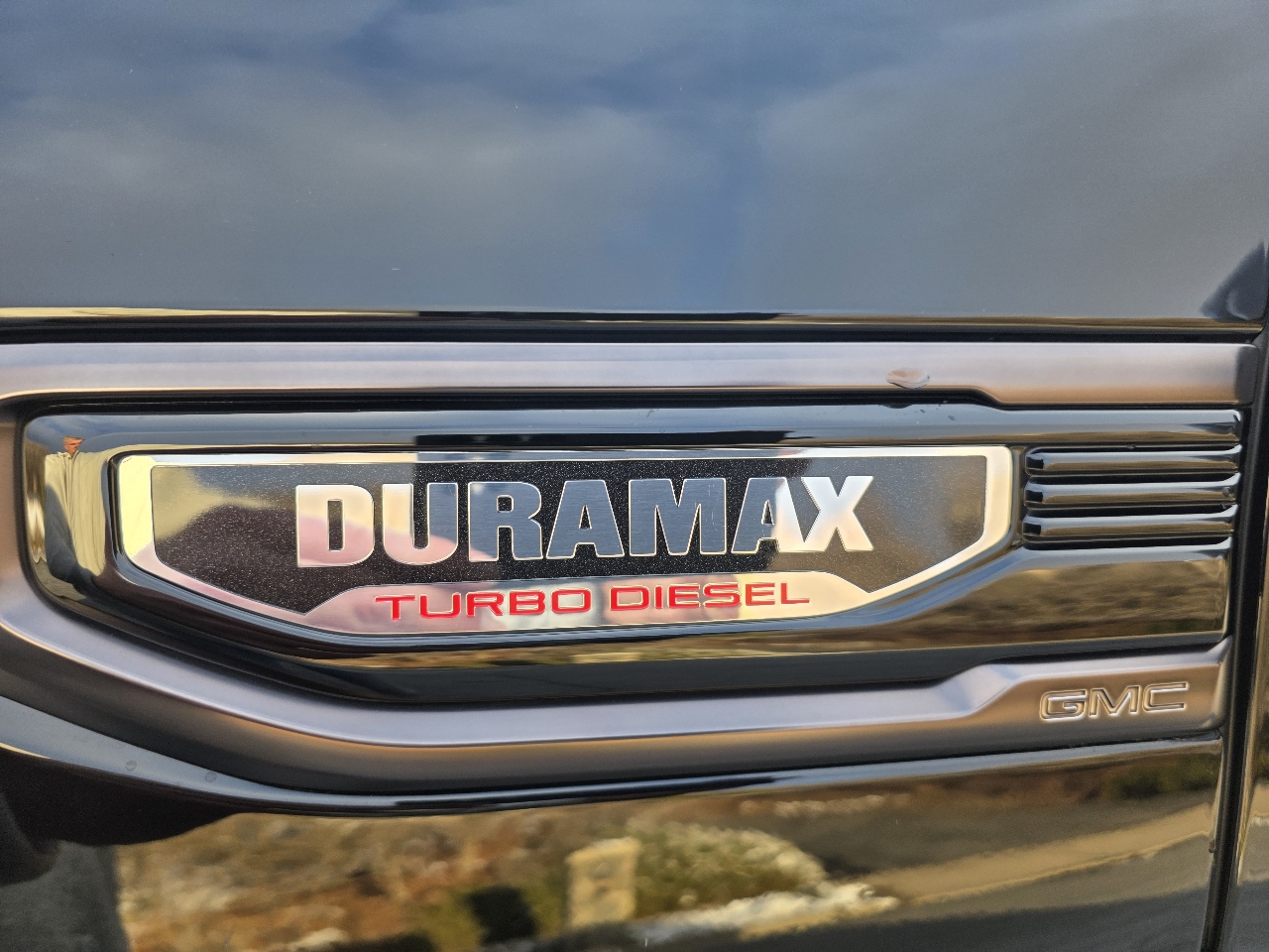 GMC Sierra 1500 4WD Crew Cab 147" AT4X 2025