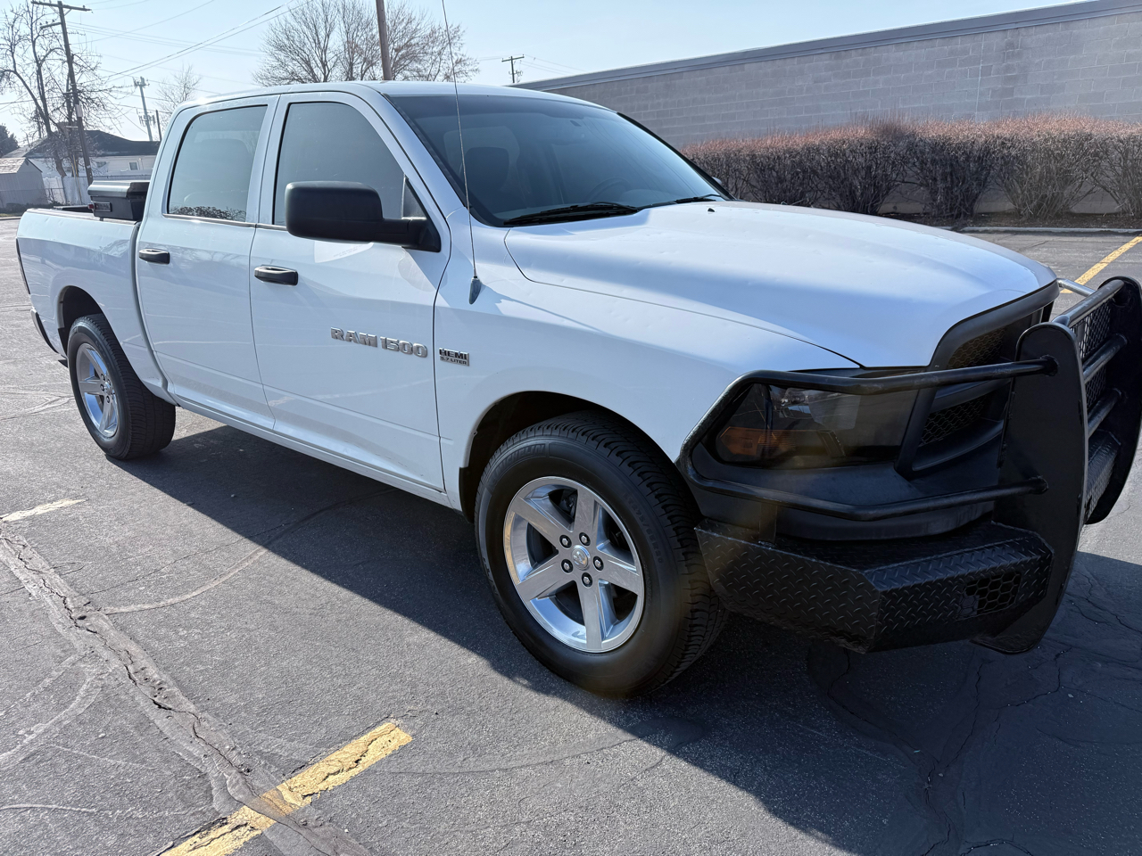 RAM 1500 4WD Crew Cab 140.5" ST 2012