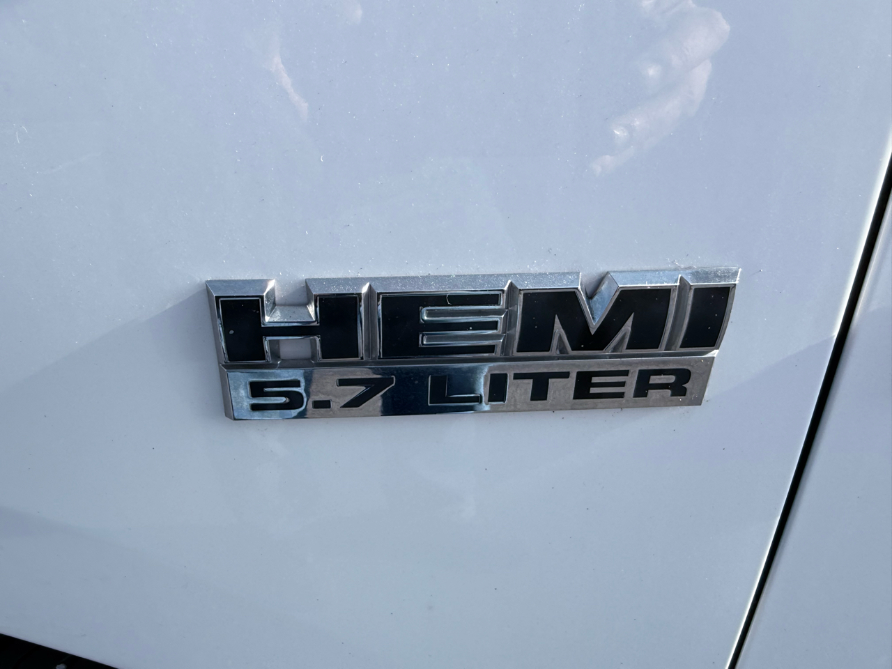 RAM 1500 4WD Crew Cab 140.5" ST 2012