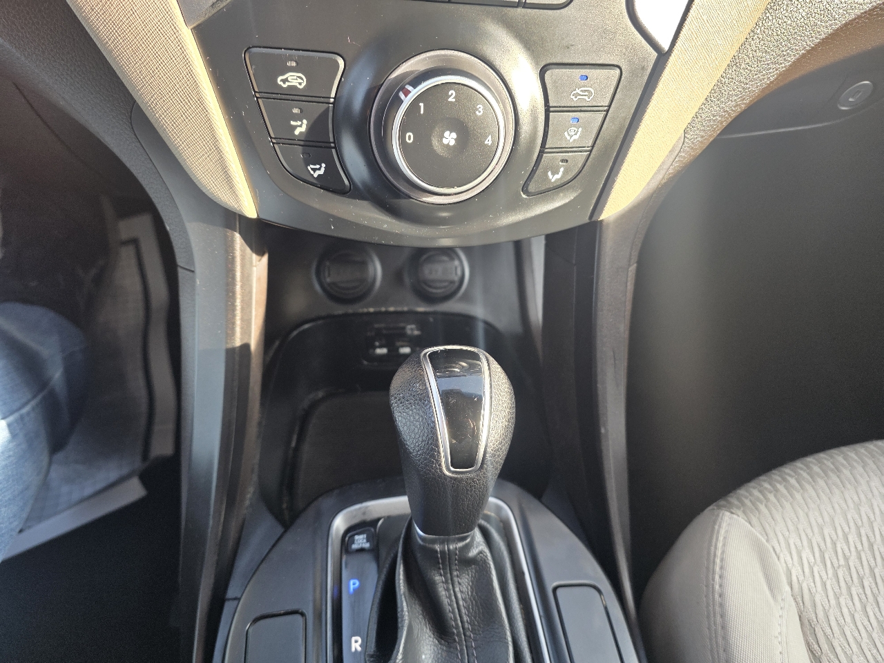 Hyundai Santa Fe Sport AWD 4dr 2.4 2015