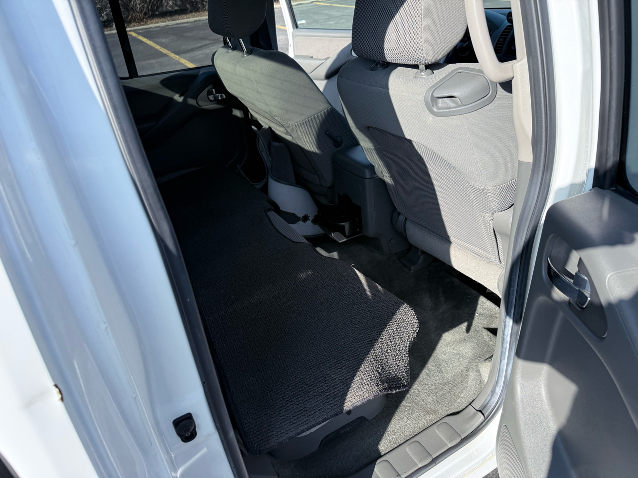 Nissan Frontier 2WD LE Crew Cab V6 Auto 2005