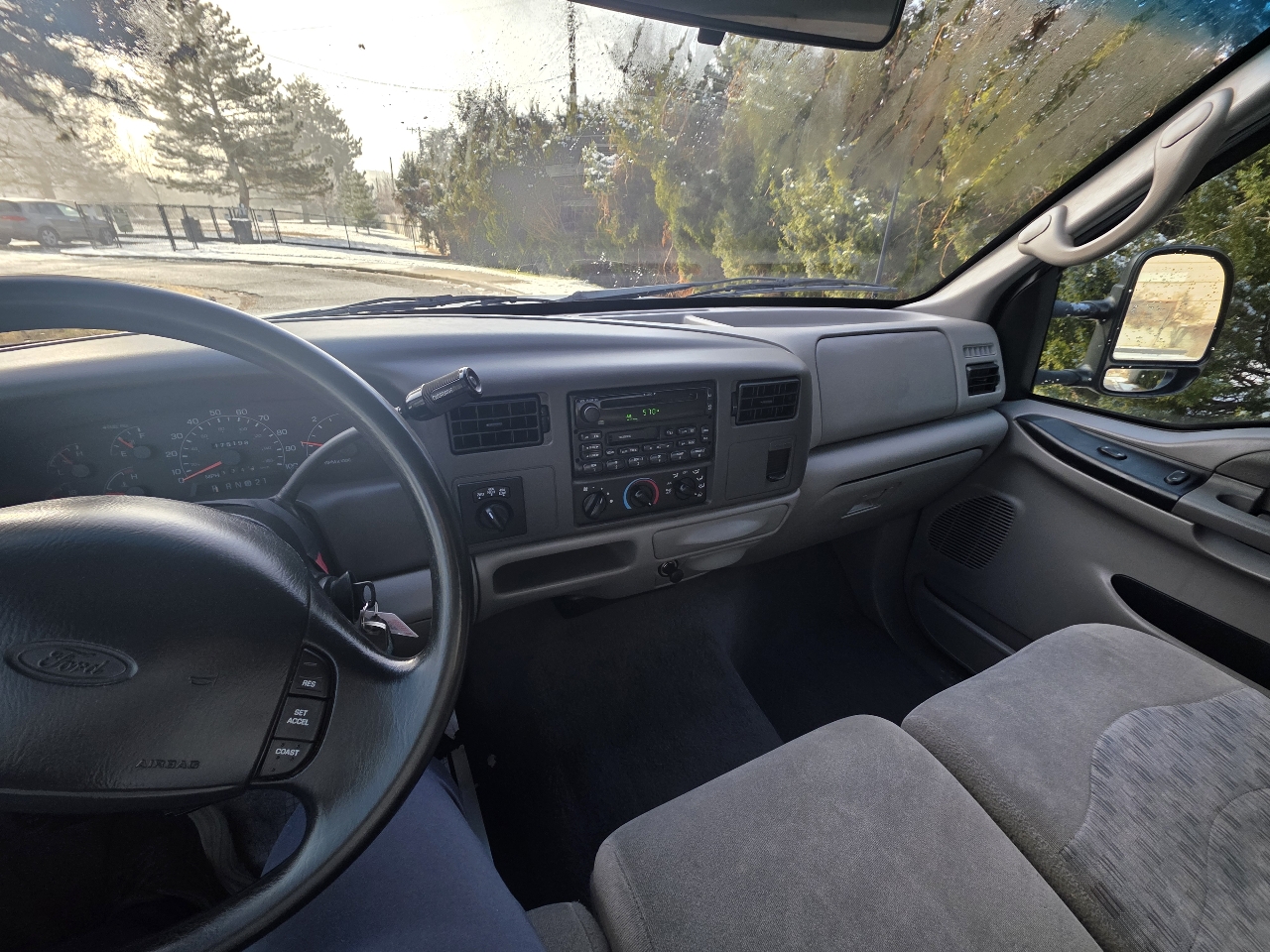 Ford Super Duty F-250 Crew Cab 156" XLT 4WD 2000