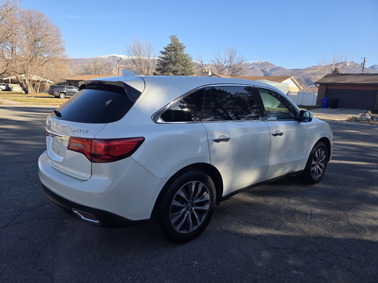 Acura MDX FWD 4dr Tech Pkg 2015