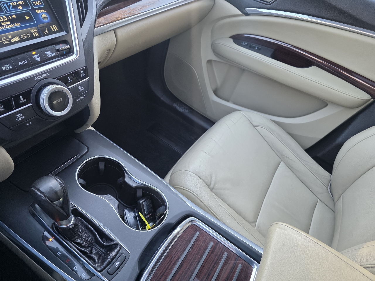 Acura MDX FWD 4dr Tech Pkg 2015