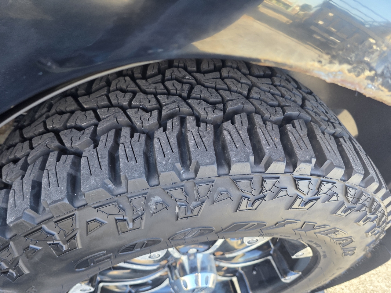 Chevrolet Avalanche 4WD Crew Cab 130" LT w/2LT 2008