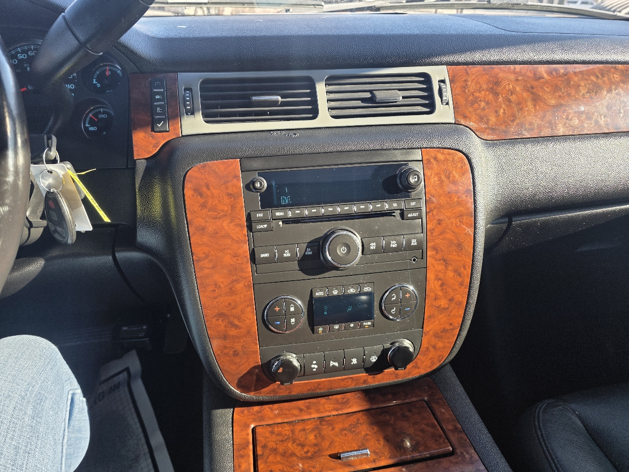 Chevrolet Avalanche 4WD Crew Cab 130" LT w/2LT 2008