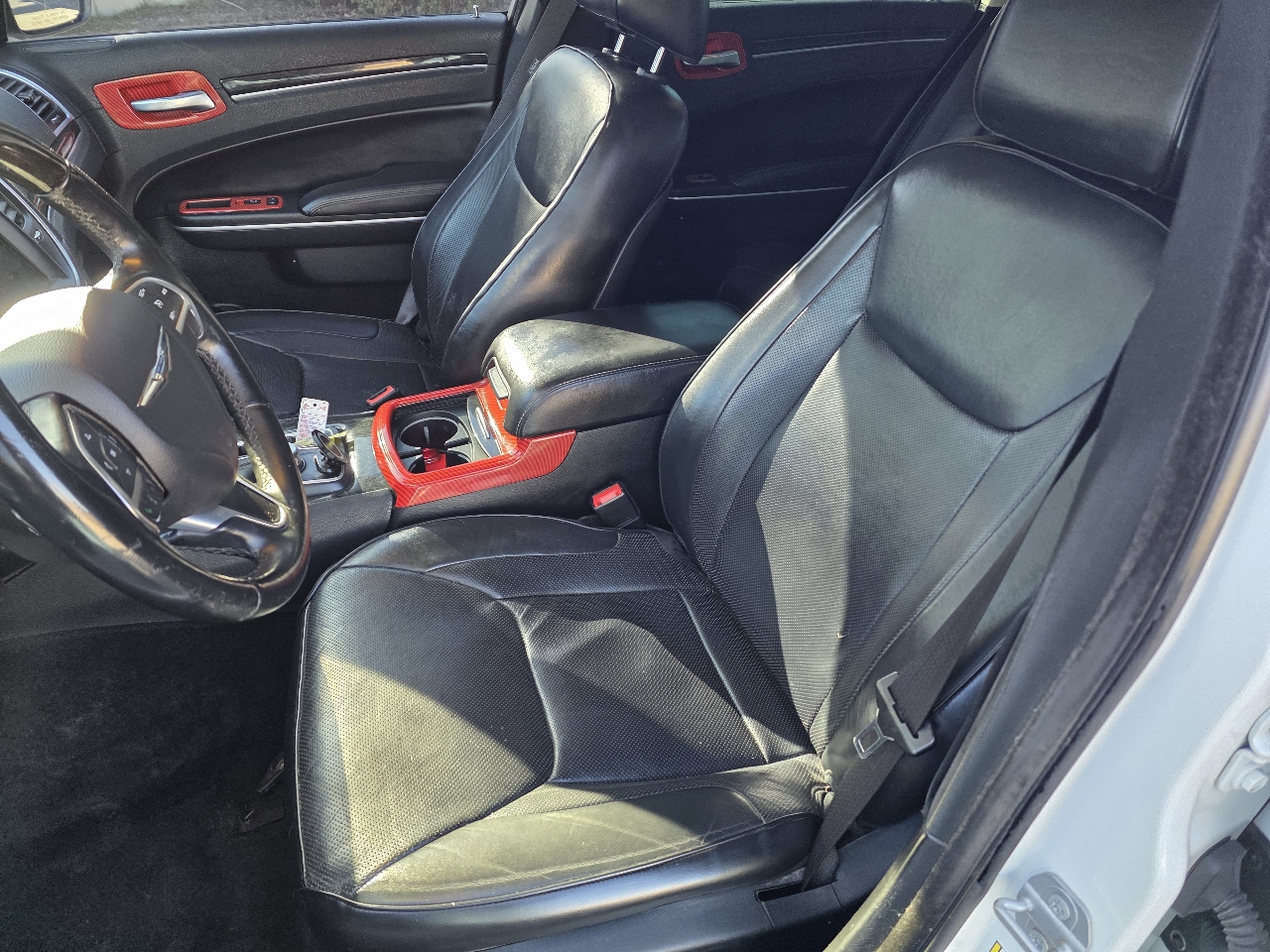 Chrysler 300 4dr Sdn 300C RWD 2016