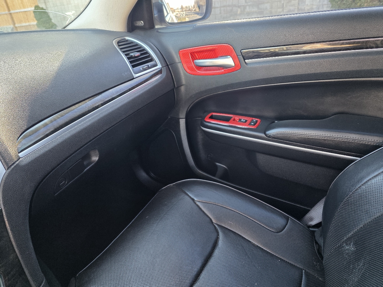 Chrysler 300 4dr Sdn 300C RWD 2016