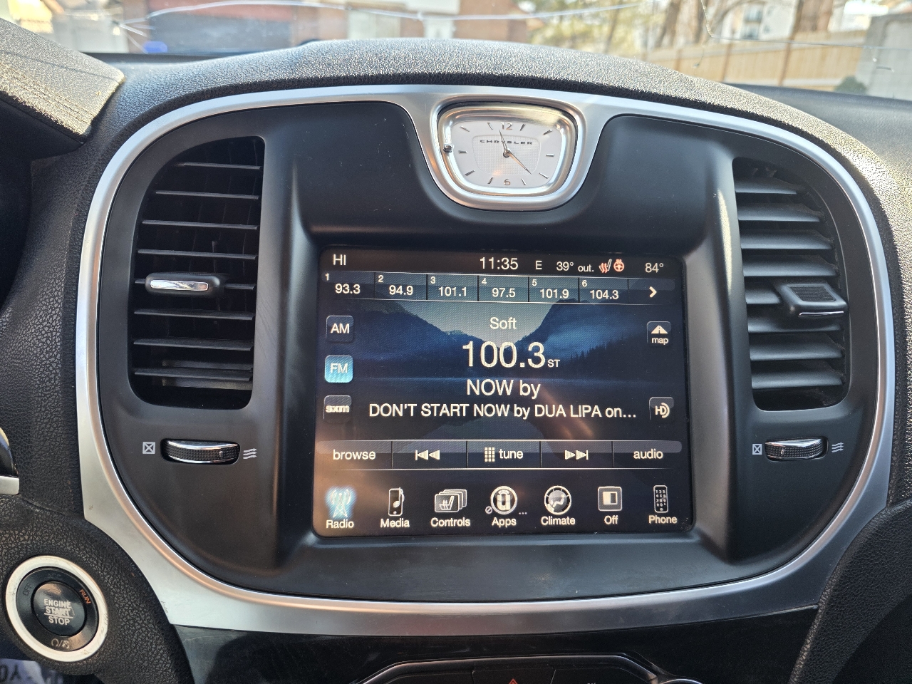 Chrysler 300 4dr Sdn 300C RWD 2016