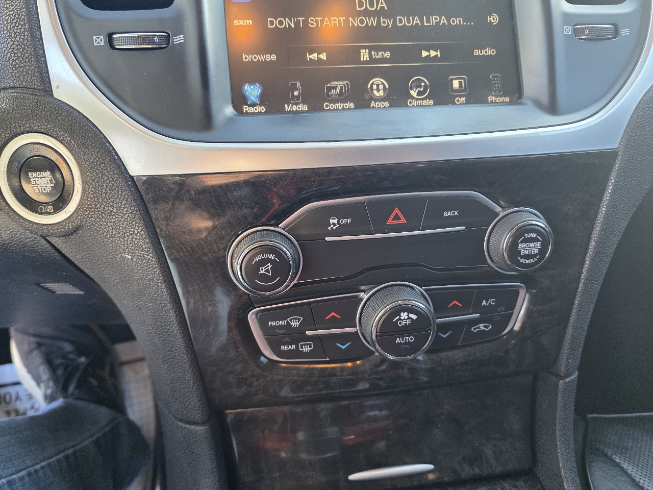 Chrysler 300 4dr Sdn 300C RWD 2016