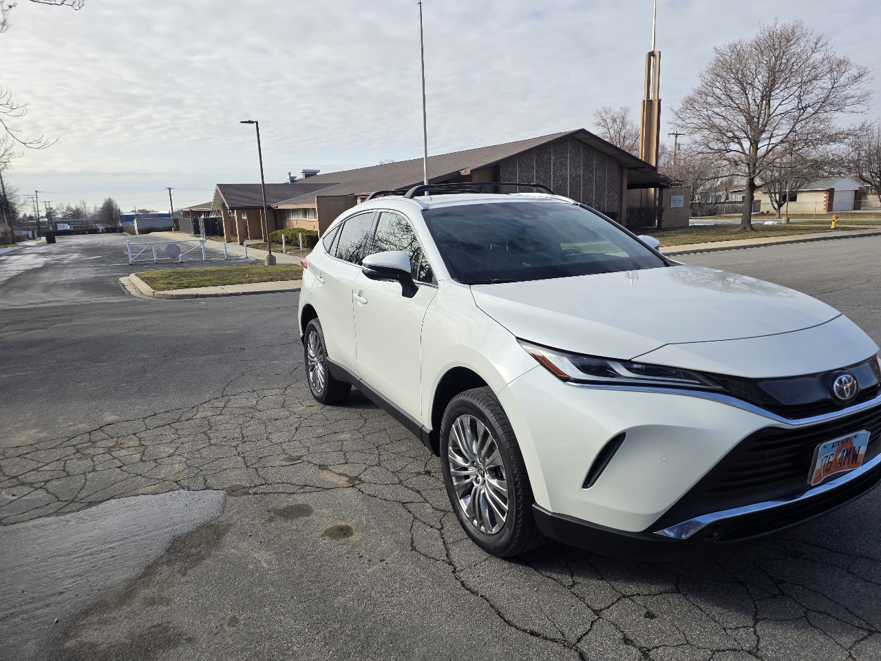 Toyota Venza XLE 4D SUV AWD V6 2022