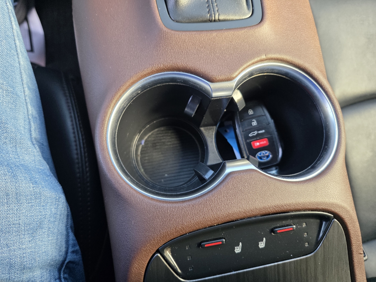 Toyota Venza XLE 4D SUV AWD V6 2022