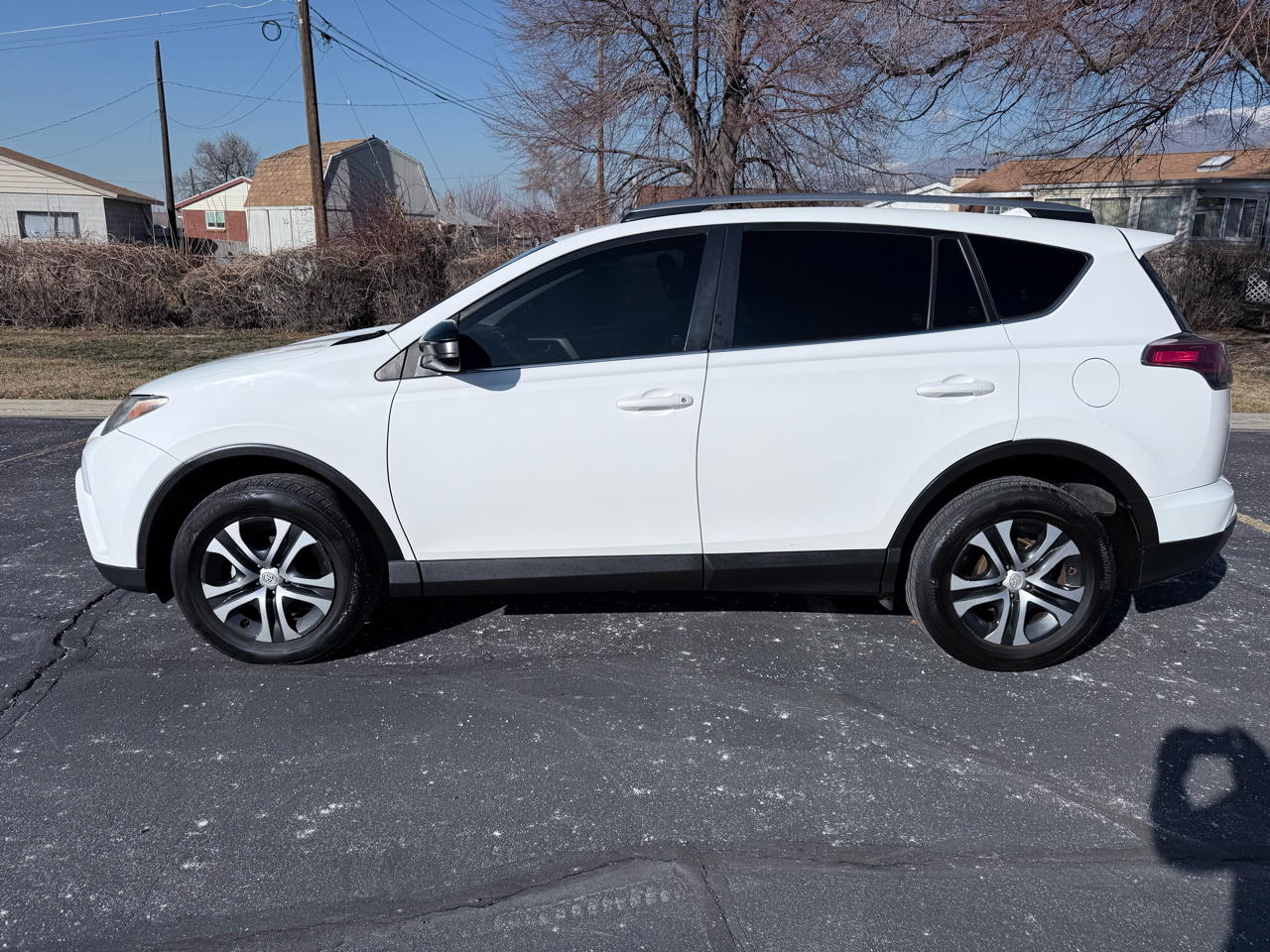 Toyota RAV4 LE 2017