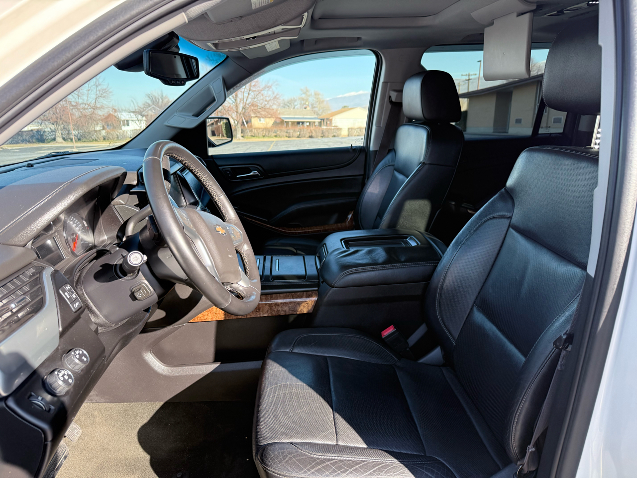 Chevrolet Suburban 4WD 4dr LTZ 2015
