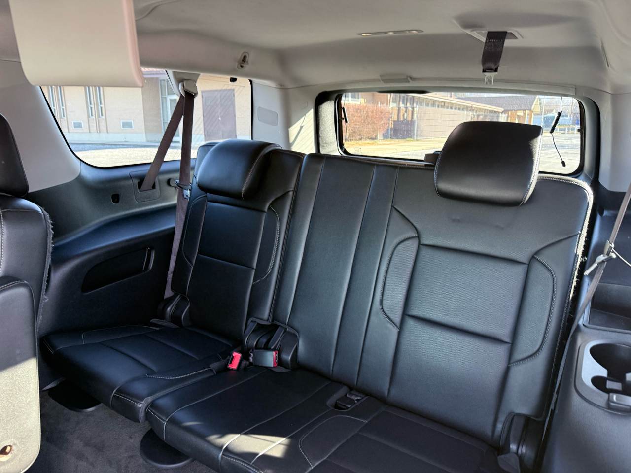 Chevrolet Suburban 4WD 4dr LTZ 2015