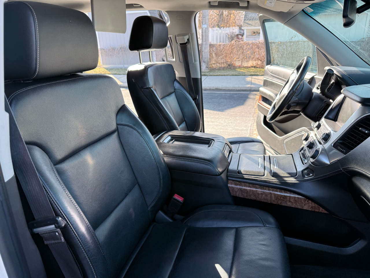 Chevrolet Suburban 4WD 4dr LTZ 2015