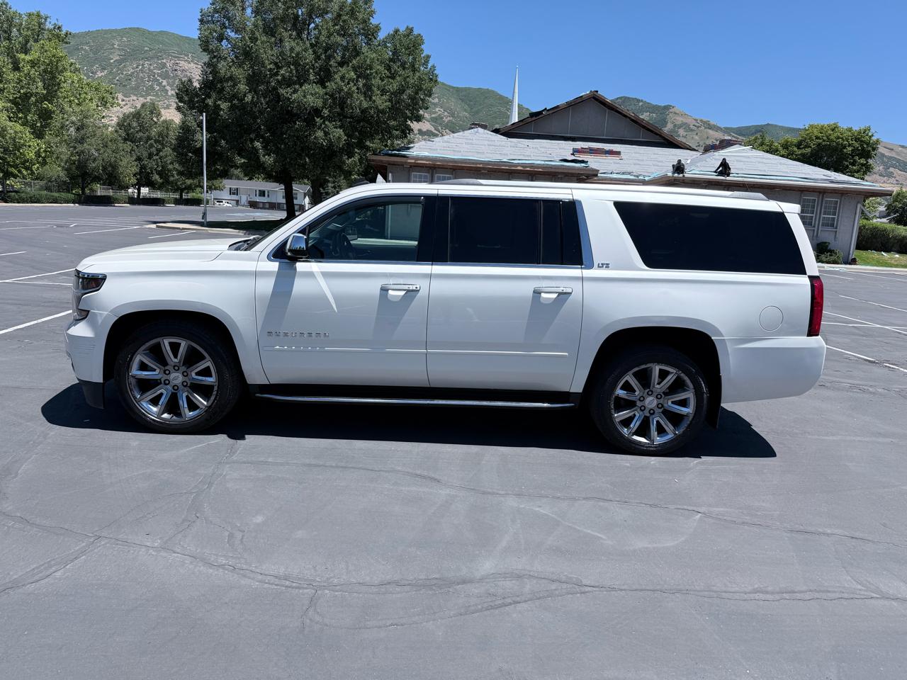 Chevrolet Suburban 4WD 4dr LTZ 2015