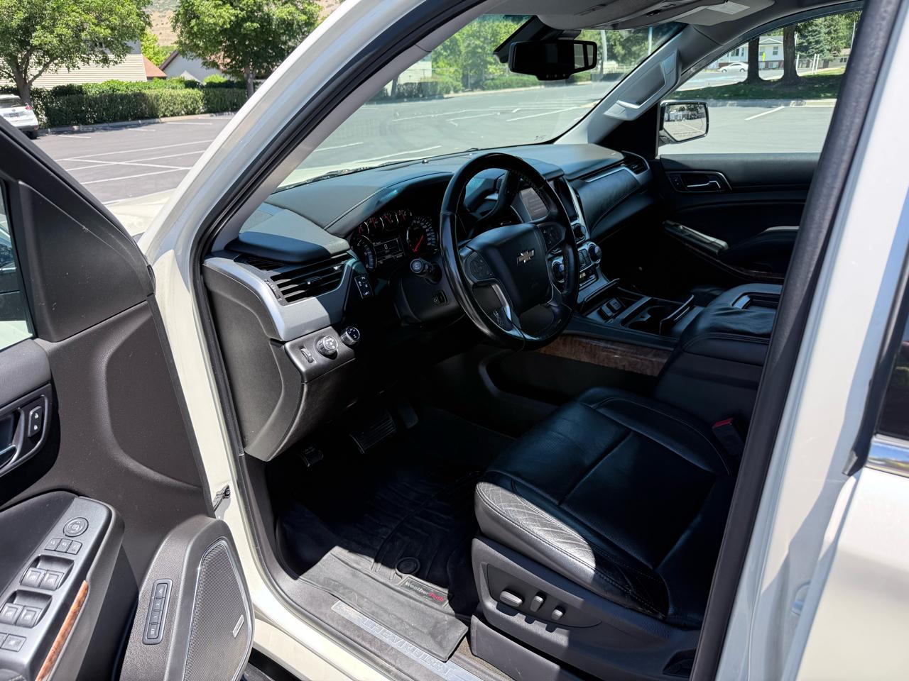 Chevrolet Suburban 4WD 4dr LTZ 2015