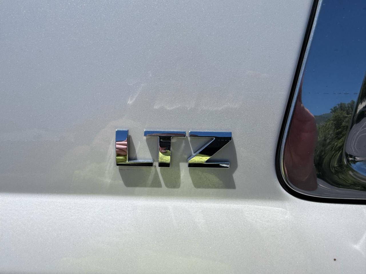 Chevrolet Suburban 4WD 4dr LTZ 2015