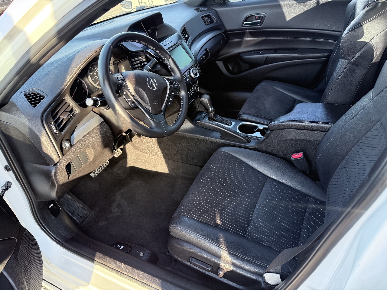 Acura ILX 4dr Sdn w/Technology Plus/A-SPEC Pkg 2016