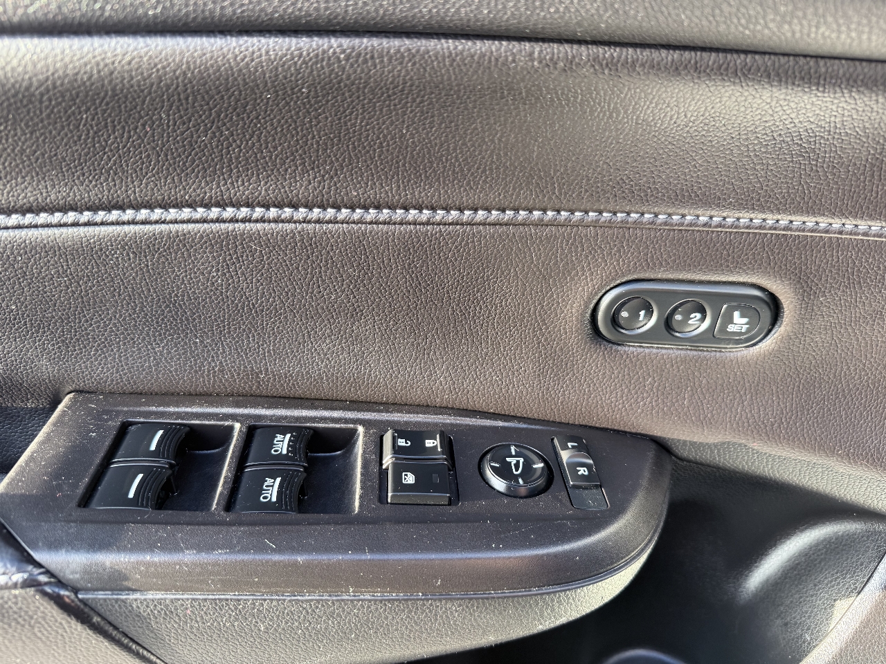 Acura ILX 4dr Sdn w/Technology Plus/A-SPEC Pkg 2016