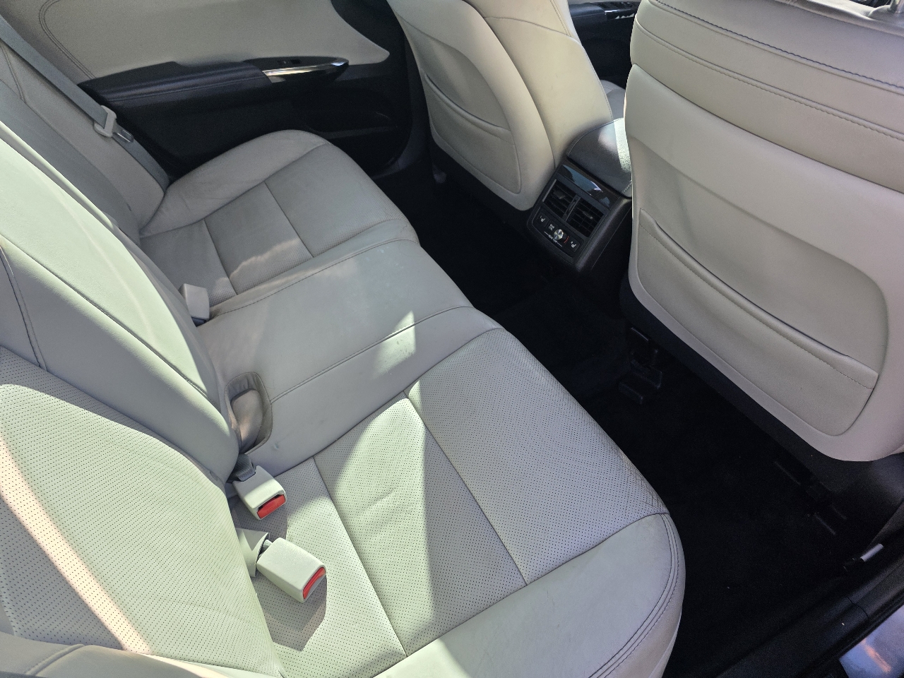 Toyota Avalon Hybrid 4dr Sdn XLE Touring (Natl) 2014