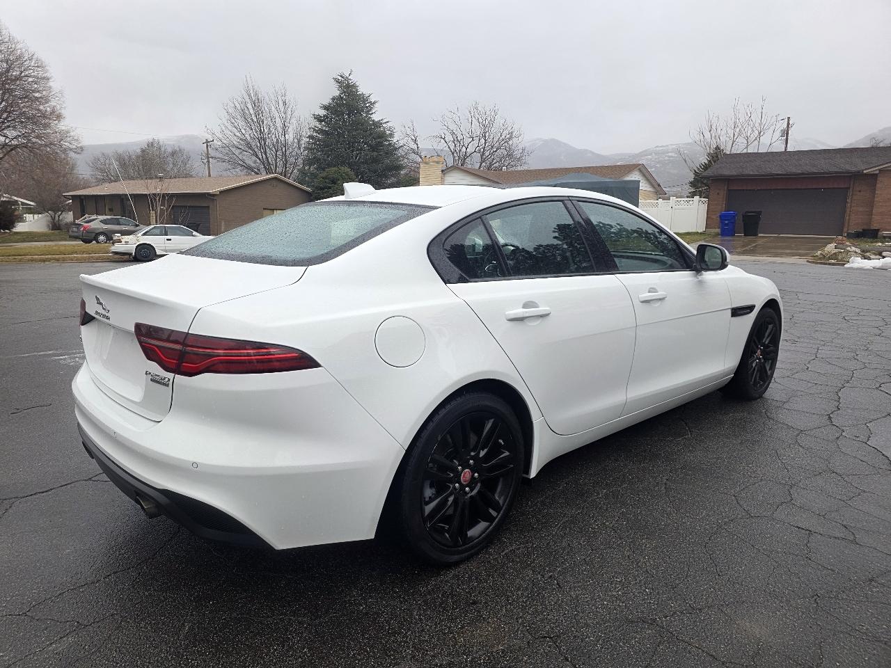 Jaguar XE S AWD 2020