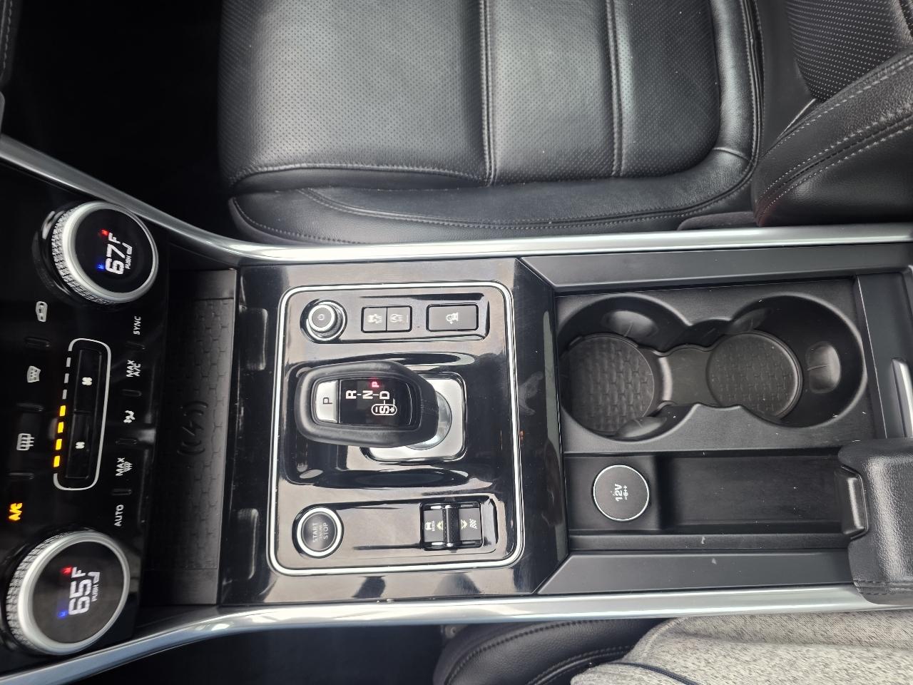 Jaguar XE S AWD 2020