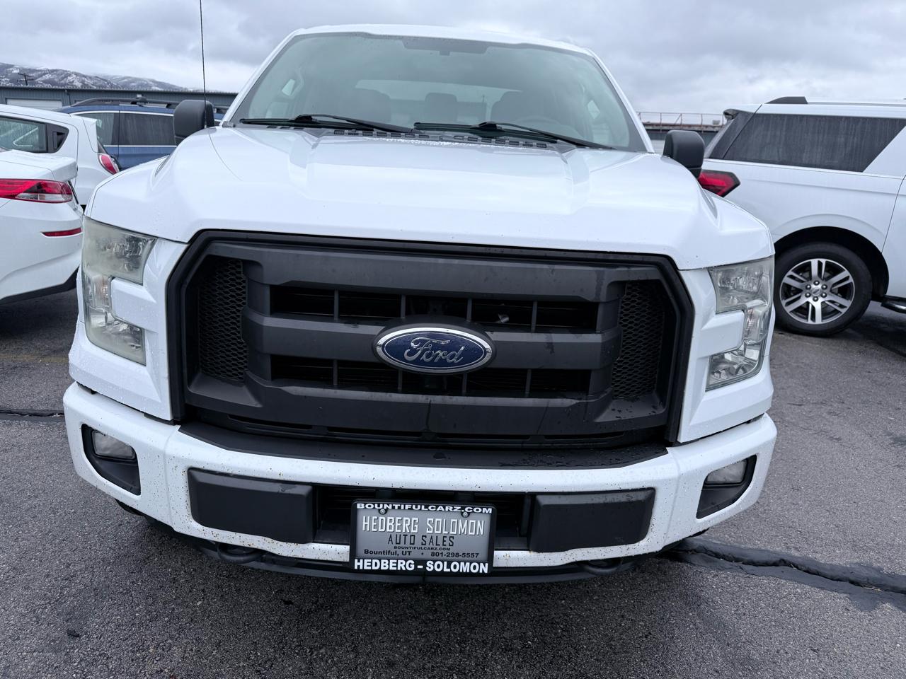 Ford F-150 4WD SuperCrew 145" Lariat 2015