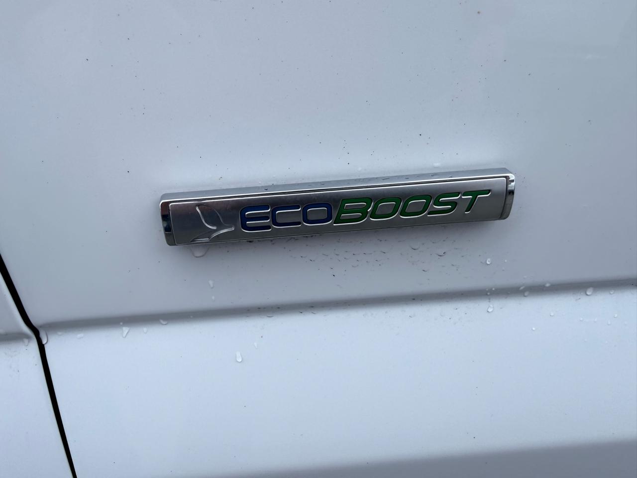 Ford F-150 4WD SuperCrew 145" Lariat 2015