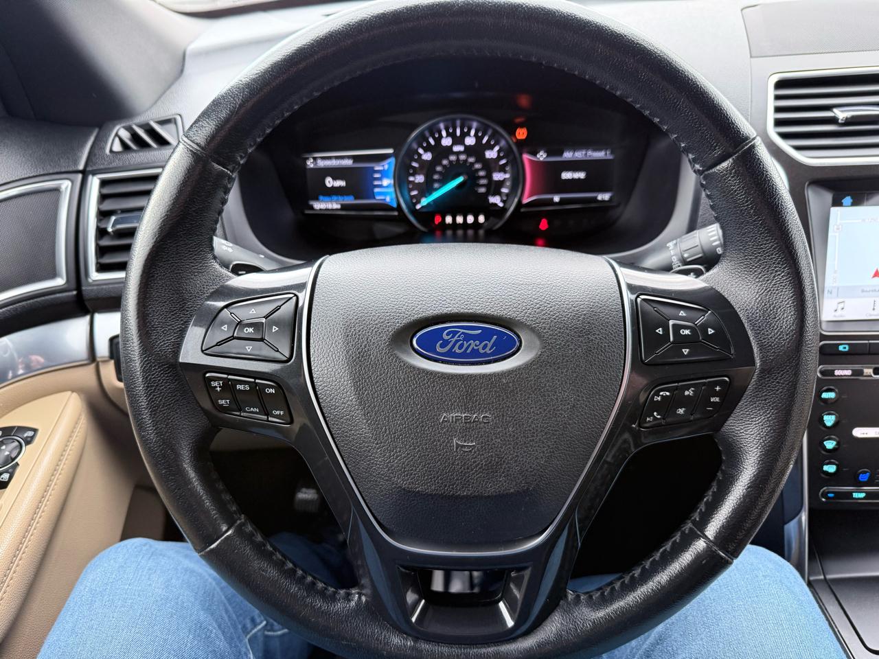 Ford Explorer 4dr Limited 2017