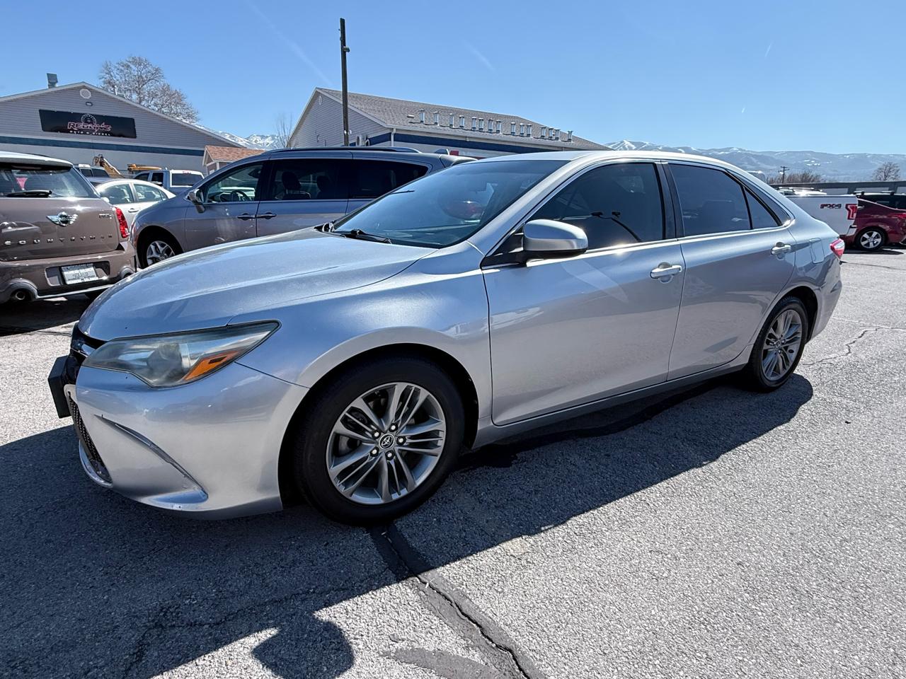 Toyota Camry 4dr Sdn I4 Auto SE w/Special Edition Pkg (Natl) 2016