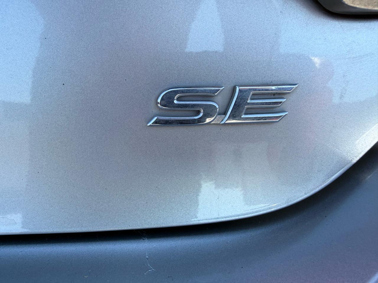 Toyota Camry 4dr Sdn I4 Auto SE w/Special Edition Pkg (Natl) 2016