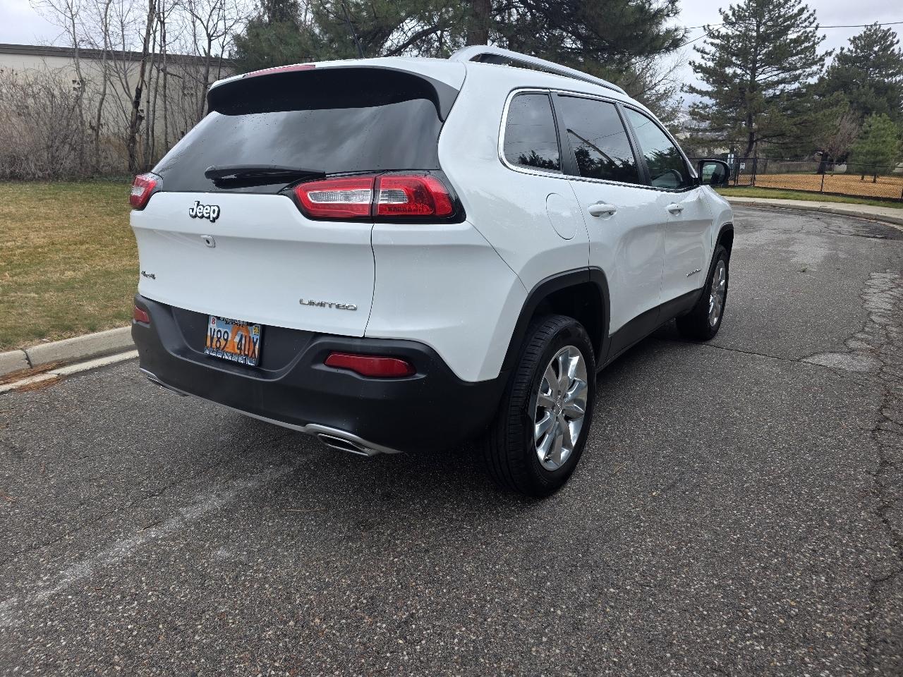 Jeep Cherokee 4WD 4dr Limited 2016
