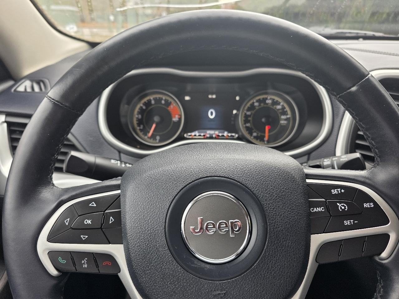 Jeep Cherokee 4WD 4dr Limited 2016