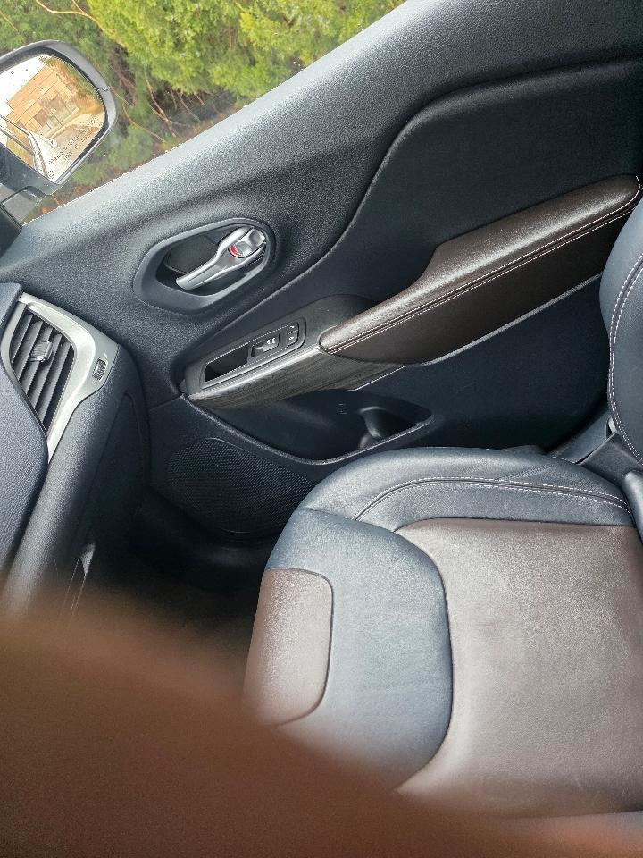 Jeep Cherokee 4WD 4dr Limited 2016