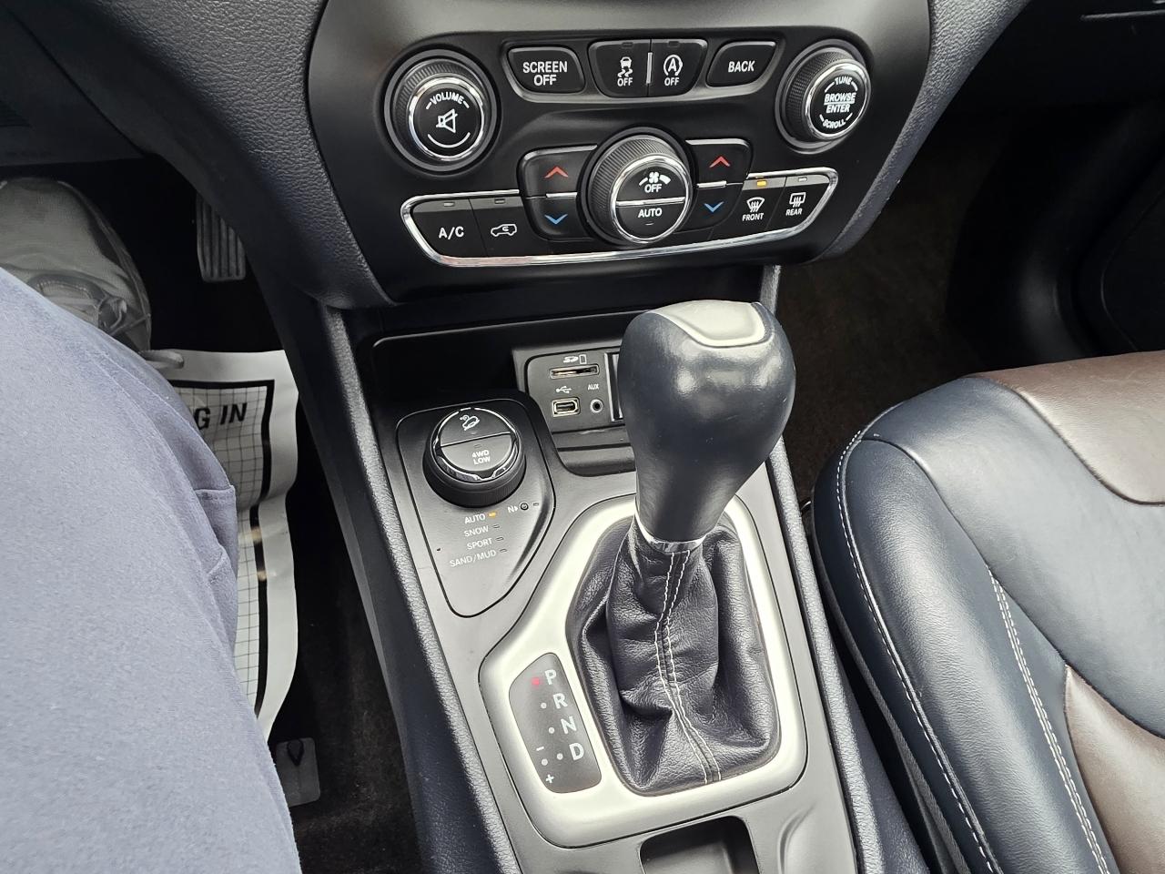 Jeep Cherokee 4WD 4dr Limited 2016